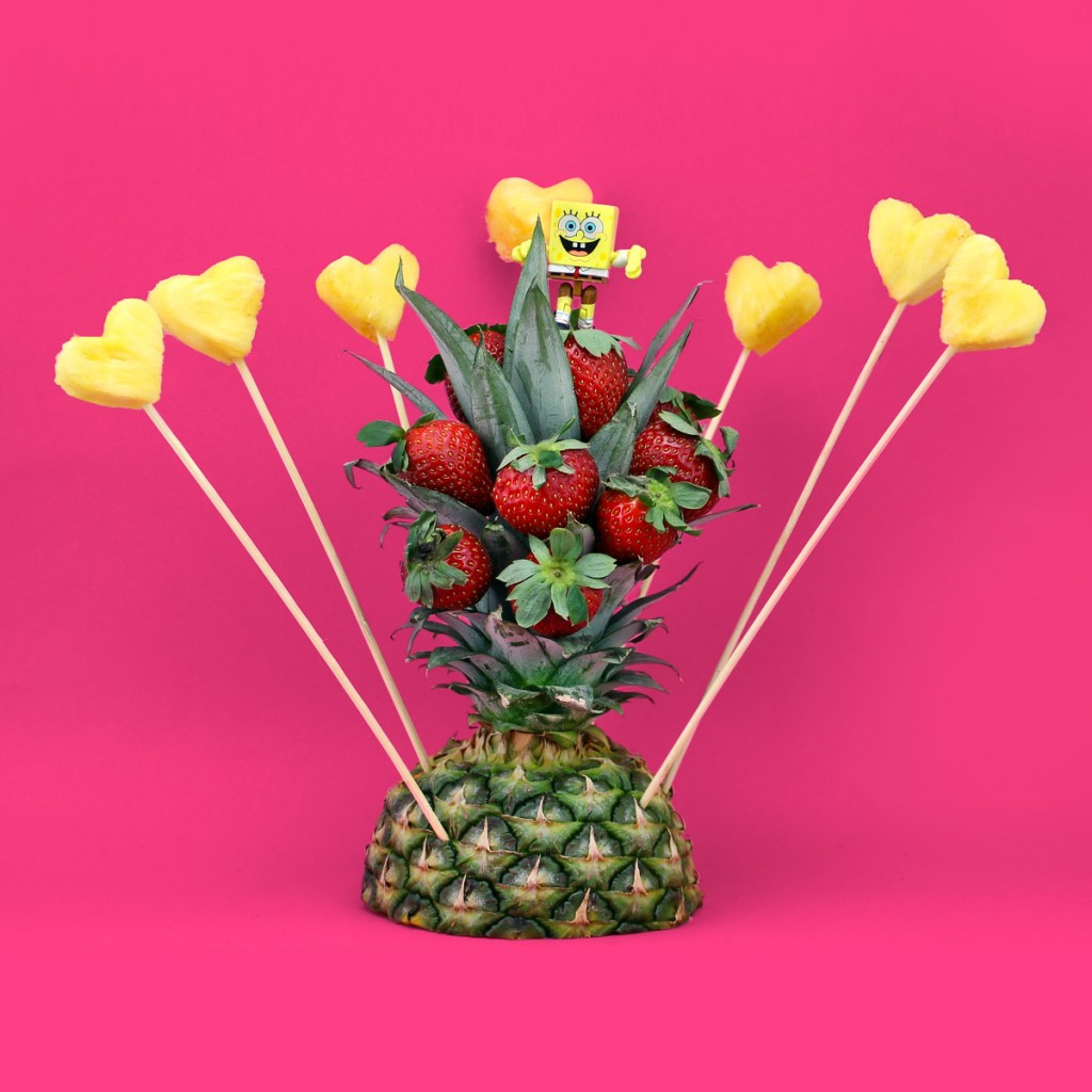 Spongebob Pineapple Hearts Arrangement | Nickelodeon Parents