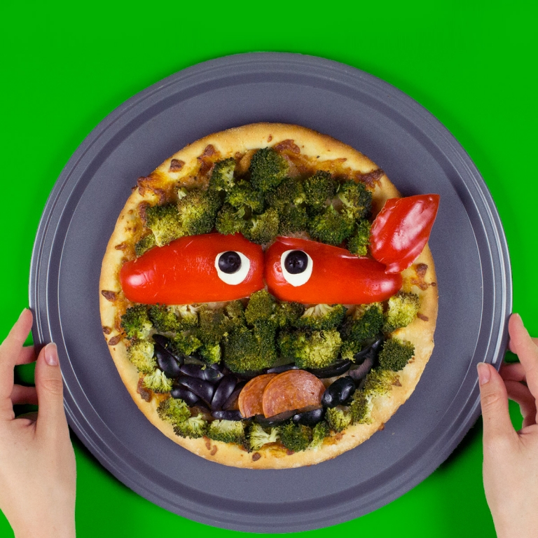 TMNT Raphael Pizza Face | Nickelodeon Parents